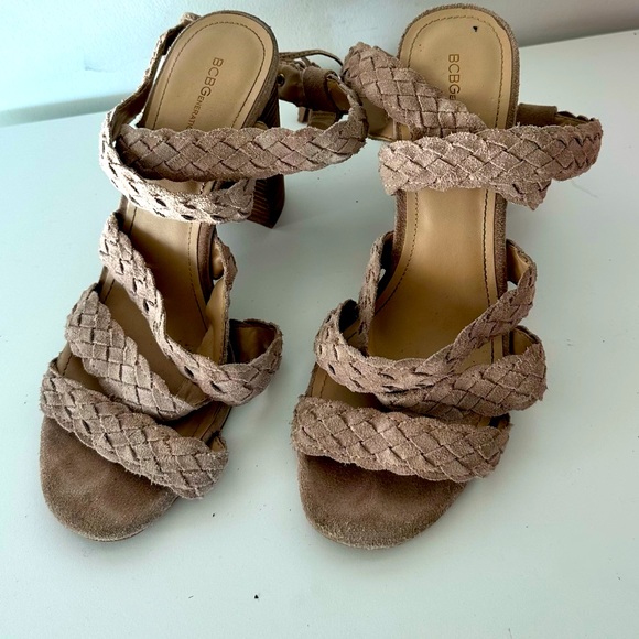 BCBG Strappy Swede Sandal Heels Thick Heel - Picture 7 of 8